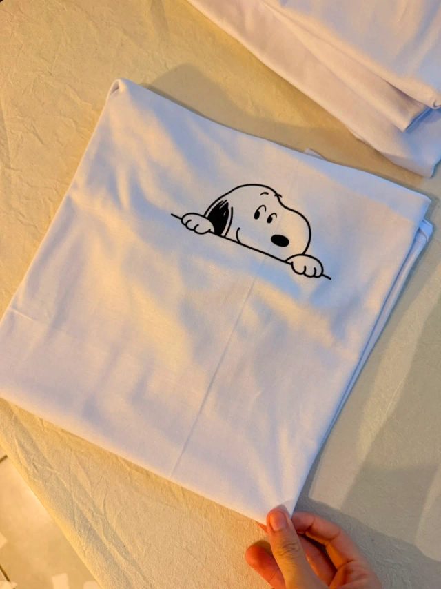 Snoopy Peeking Vibes