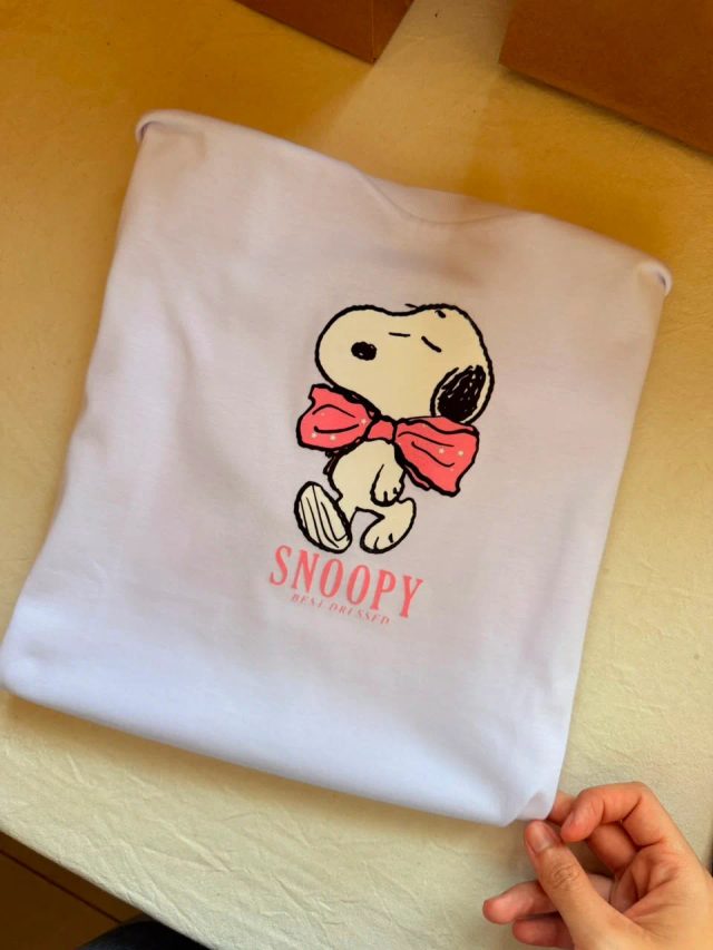 Remera Snoopy Best Dressed