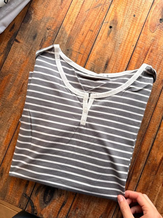 Remera Rayada Henley