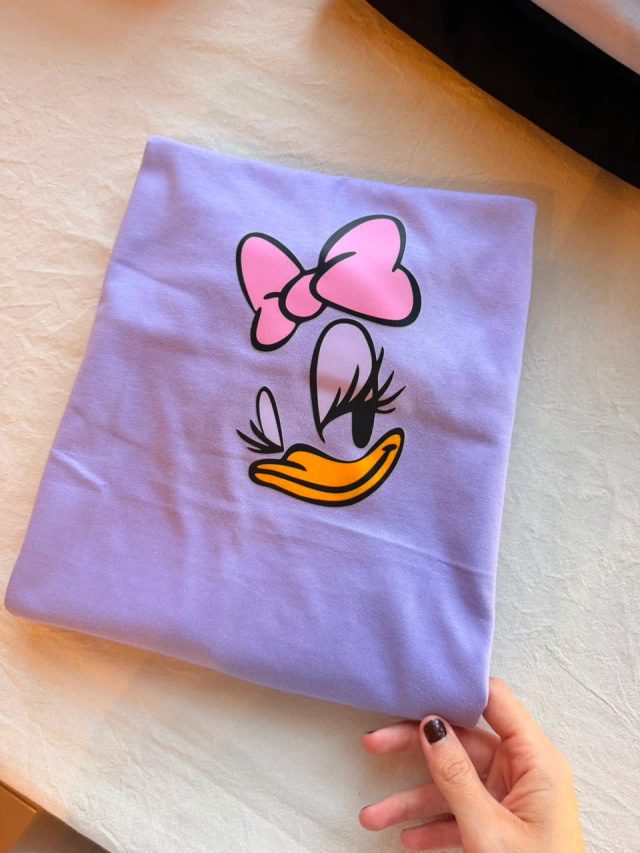 Daisy Duck Lila